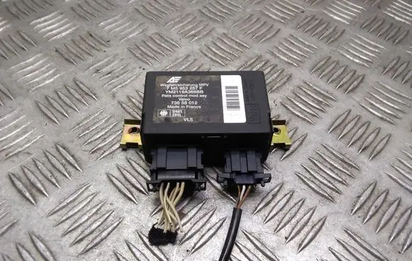 Ford Galaxy Immobilizer control unit/module 7M5953257F YM2119A366BB 73658012