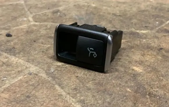 Mercedes-Benz GLE (W166 - C292) Tailgate/boot open switch button A1668707610