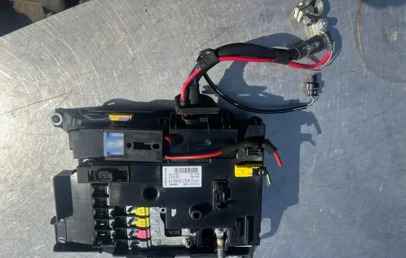 Porsche Cayenne (92A) Fuse module 7P0937548H