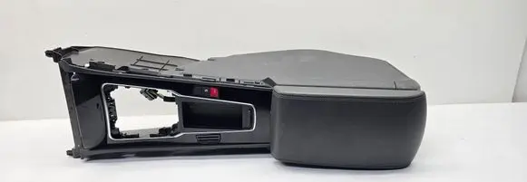 Peugeot 508 Armrest 