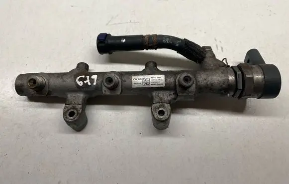 Audi Q7 4M Fuel main line pipe 059130090CS 057130674AM