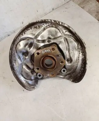 Rear wheel hub