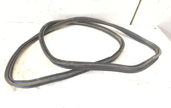 KIA Optima Trunk rubber seal (body) 