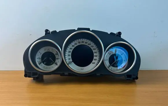 Mercedes-Benz E AMG W212 Speedometer (instrument cluster) A2C53435305