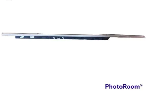 Audi Q5 SQ5 8R Front door glass trim molding 8R0853284