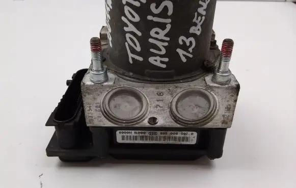 Toyota Auris 150 ABS Pump 0265800986 00419H0060