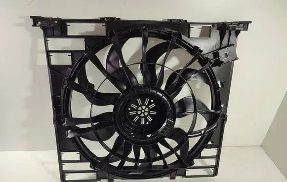 BMW 5 G60 G61 Electric radiator cooling fan 17425A18807 5A18807