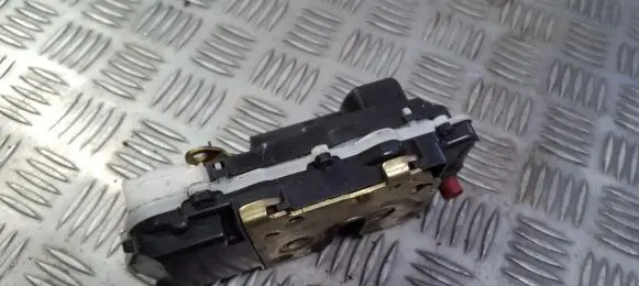 Peugeot 607 Rear door lock