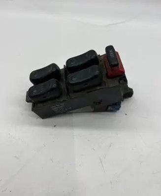 Mazda Xedos 6 Electric window control switch C8HD72 1864D7 TA0466350