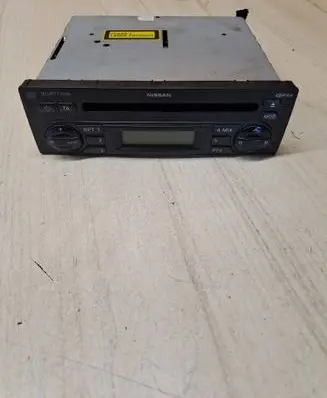Radio/CD/DVD/GPS head unit