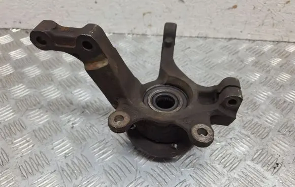 Nissan Note (E11) Front wheel hub spindle knuckle 40014AX600 40204AX600