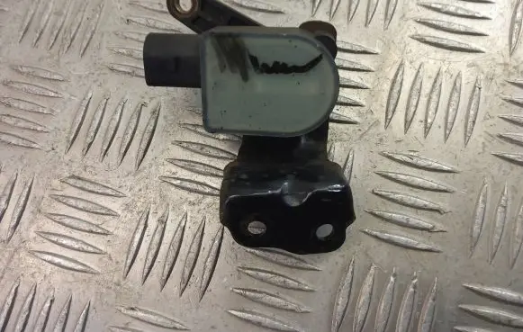 Skoda Octavia Mk1 (1U) Front height sensor lever 1T0907503 6PM00873900
