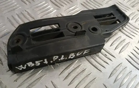 Volkswagen PASSAT B5.5 Front bumper mounting bracket 3B0807184E