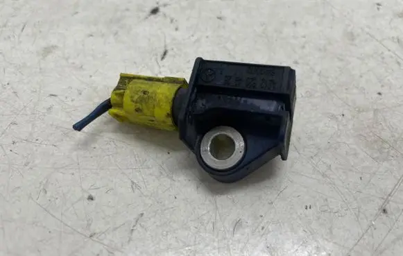 Mercedes-Benz E W212 Airbag deployment crash/impact sensor A2128204926