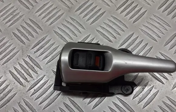 Toyota Auris 150 Front door interior handle