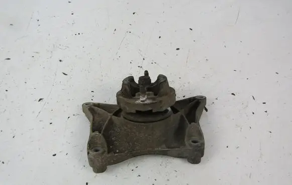 Audi A4 S4 B6 8E 8H Gearbox mounting bracket 8E0399115S