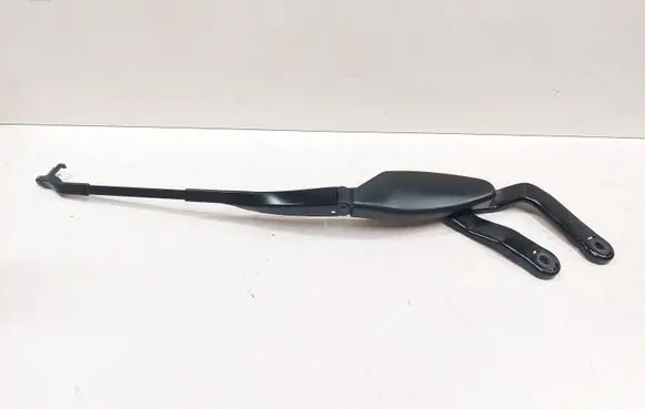 Mercedes-Benz E W211 Front wiper blade arm A2118200444