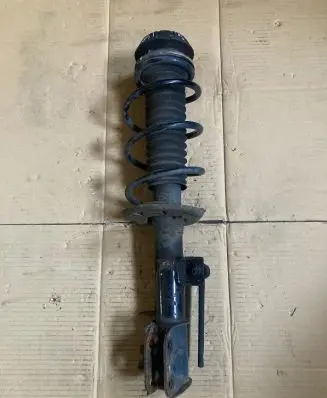 Suzuki SX4 S-Cross Front shock absorber/damper 4160261M00 03081000825