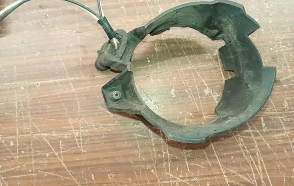 Renault Clio II Fog light bracket 8200074461
