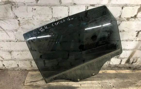 Chevrolet Captiva Rear door window glass