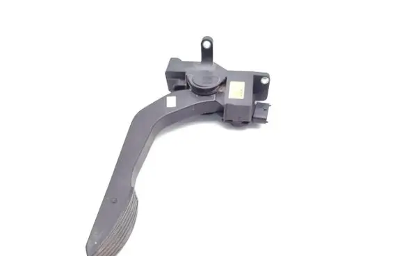 Iveco Daily 35.8 - 9 Accelerator throttle pedal 504061735 0281002633 784300122