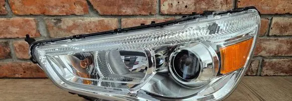 Mitsubishi ASX Headlight/headlamp 8301B587