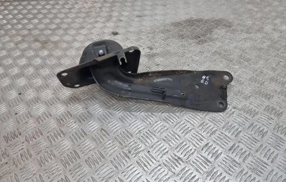 Volkswagen PASSAT B8 Rear upper control arm/wishbone 3Q0505226