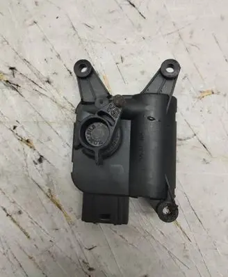 Volkswagen Multivan T5 Air flap motor/actuator 0132801320 13050403 52495223