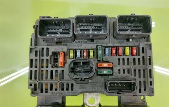 Peugeot 407 BSM Control unit 965086180