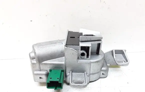 Volvo V70 Steering wheel lock P31280656