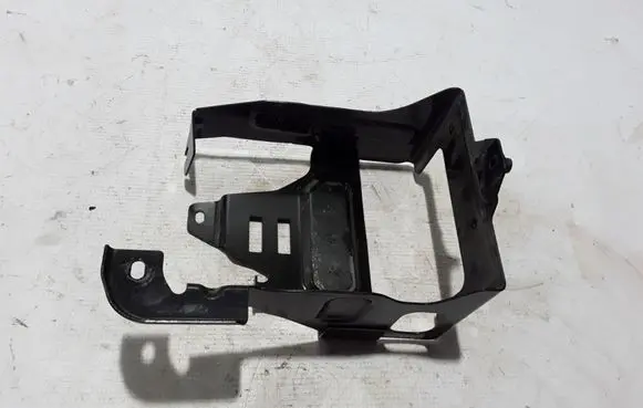 Volvo XC40 Battery bracket 32132005