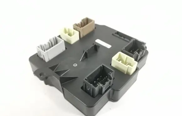 Tesla Model X Door control unit/module 1062056-10-B