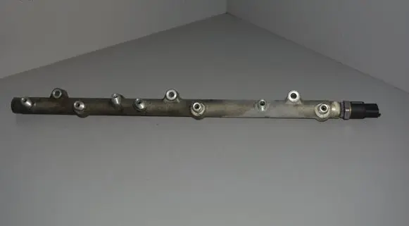 BMW 5 E39 Fuel main line pipe 0445216002