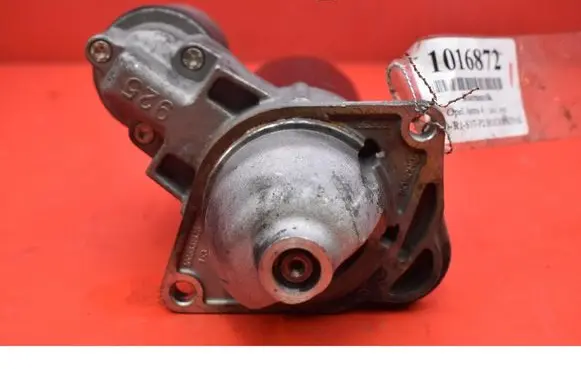 Opel Astra J Starter motor 55572440