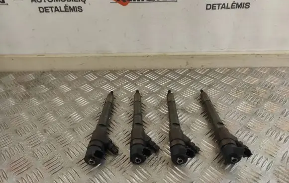 Fuel injectors set