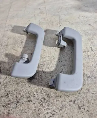 Audi A5 Sportback 8TA Rear interior roof grab handle 8r0857608D 8r0857607J
