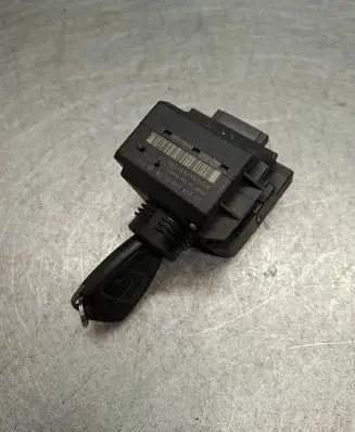 Mercedes-Benz C W203 Ignition lock 2095450508 33002404 8000344950206164