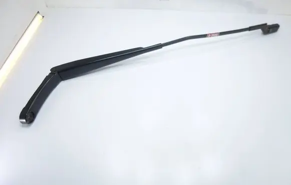 Front wiper blade arm