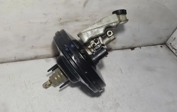 Volvo V50 Brake booster 4N512B195AK