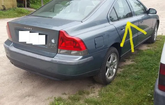 Volvo S60 Rear door window glass