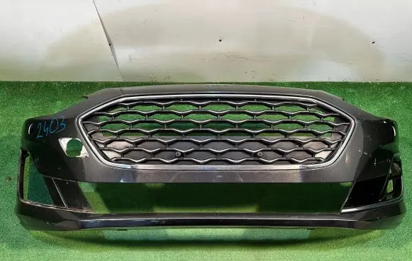 Ford Focus Front bumper JX7B-17757-V