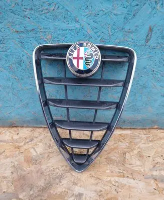 Alfa Romeo Mito Front grill 156102092