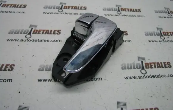 Mitsubishi Outlander Rear door interior handle
