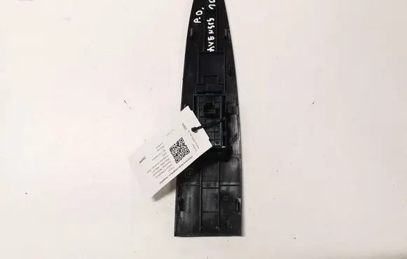 Toyota Avensis T270 Electric window control switch 7423105220 7423105180