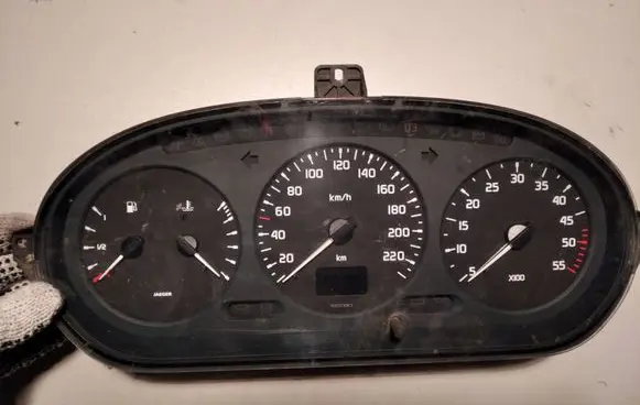 Renault Megane I Speedometer (instrument cluster) 7700847784