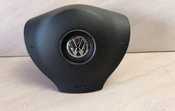 Volkswagen PASSAT B7 Steering wheel airbag 3C8880201T