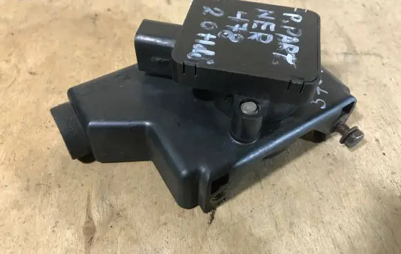 Peugeot Partner Accelerator pedal position sensor 9643365680 445821001002 PPS5