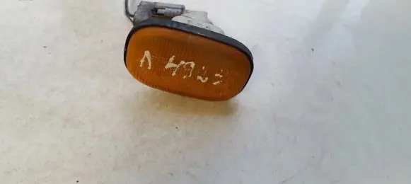 Toyota Avensis Verso Front fender indicator light 6r019461