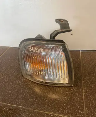 Suzuki Baleno EG Front indicator light 21032018