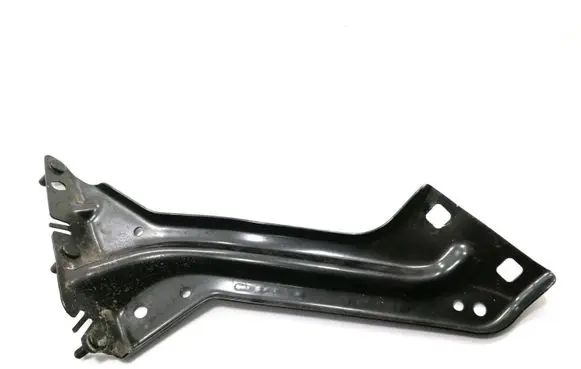 Fender mounting bracket